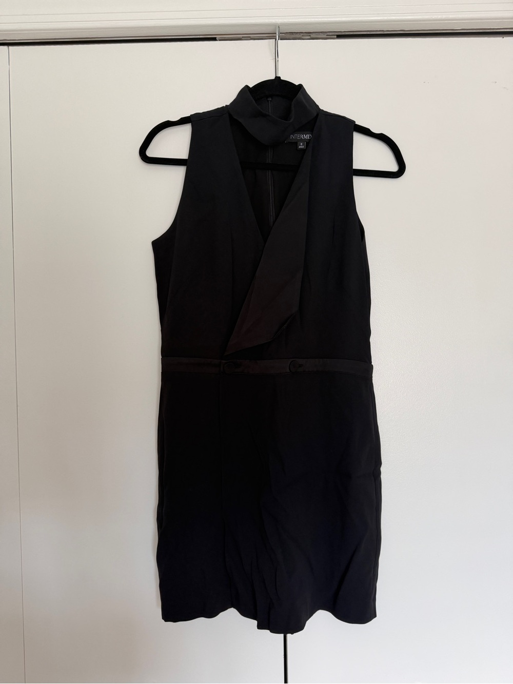 Intermix V- Neck Romper | sz 8